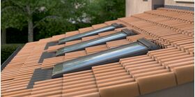 VELUX takfönster GBL 2015 för tak med låg lutning, treglasfönster, vit finish