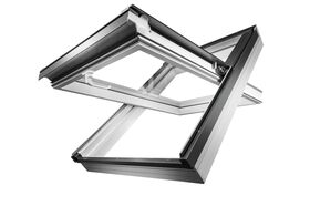 OptiLight ENERGI | PVC, pivåhängt, 3-glas takfönster