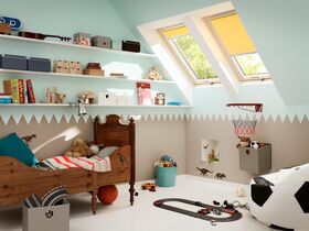 VELUX GLL-B 1064 | wooden roof window with tripple, noise-reduction glass and bottom handle