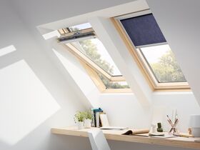 VELUX GZL 1051 | wooden, 2-glass pivot roof window