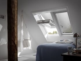 VELUX GGU 0070Q | everfinish, pivot roof window with super safe 2-glazing