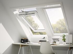 VELUX GGU 0070Q | everfinish, pivot roof window with super safe 2-glazing