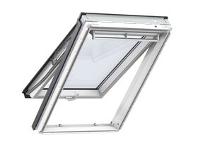 VELUX GPU 0066 | everfinish, top hung roof window with safe 3-glazing