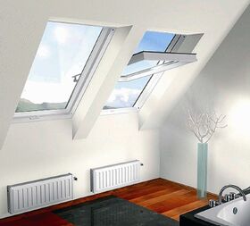 Fenêtre de toit en OptiLight PVC PLUS avec vitrage triple