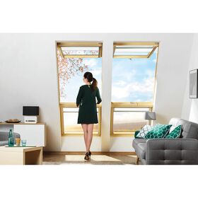 FAKRO FPP-V U5 preSelect | wooden, top hung+pivot roof window with 3-glass and ventilation