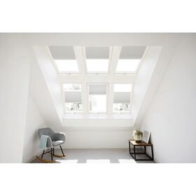 Fenêtre de toit FAKRO FTU-V U5, en bois, rotation, couleur blanche