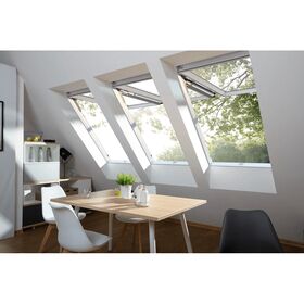 FAKRO PPP-V U5 preSelect | PVC, top hung+pivot roof window with 3-glass and ventilation
