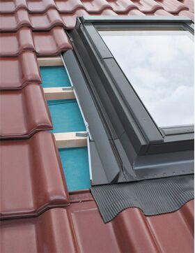Intäckningsplåt för Fakro takfönster