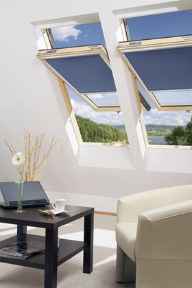 FAKRO FYP-V P2 | wooden, high pivot roof window with safe 2-glass and air inlet